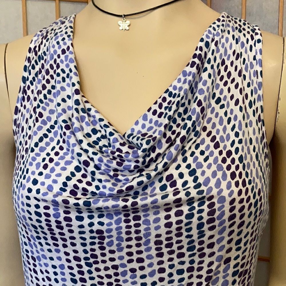 3/$20 Banana Republic Sleeveless Top - Picture 3 of 8